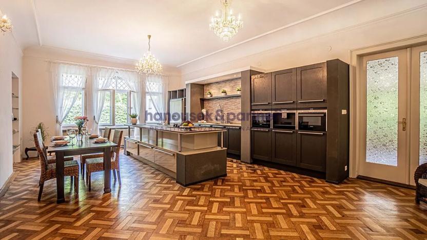 Prodej vily, Skuhrov nad Bělou, 658 m2