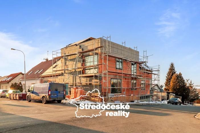 Prodej bytu 3+kk, Praha - Dolní Chabry, Kobyliská, 60 m2