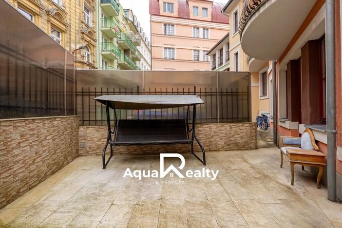 Prodej bytu 3+1, Karlovy Vary, Zámecký vrch, 99 m2