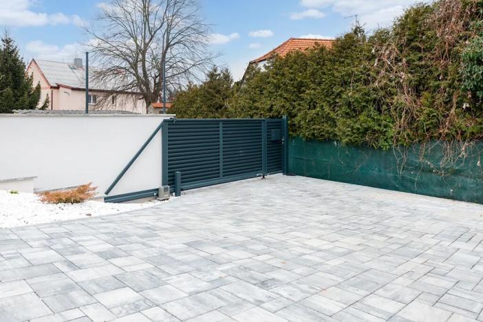 Prodej rodinného domu, Čisovice, 228 m2