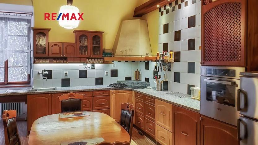 Prodej domu, Ježovy, 700 m2