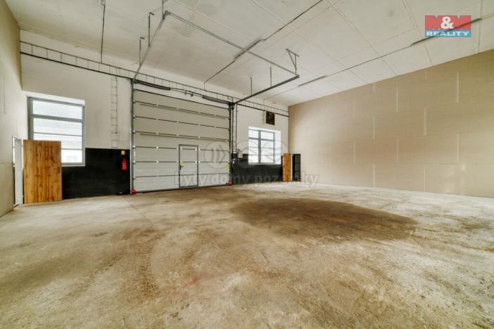 Pronájem skladu, Planá, Karlín, 200 m2