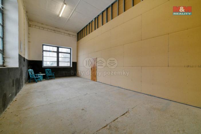 Pronájem skladu, Planá, Karlín, 200 m2