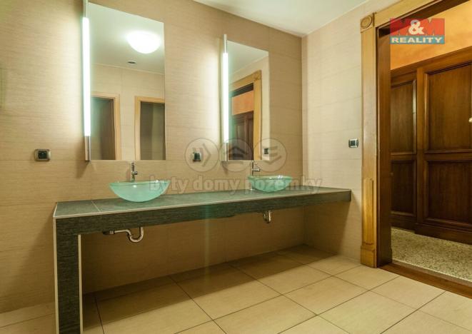 Prodej kanceláře, Praha - Smíchov, Kartouzská, 664 m2