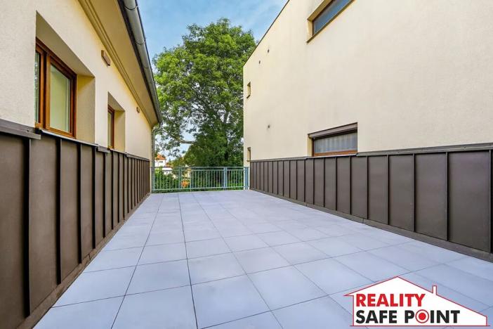 Prodej ubytování, Dobřany, Lipová, 820 m2