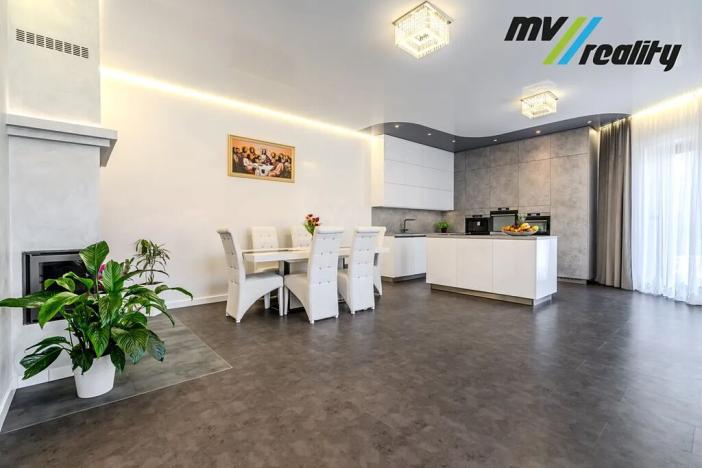 Prodej rodinného domu, Chrášťany, 196 m2