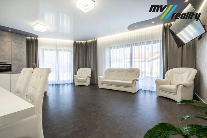 Prodej rodinného domu, Chrášťany, 196 m2