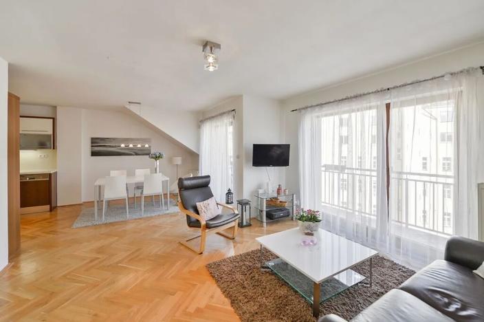 Pronájem bytu 2+kk, Praha - Vinohrady, Francouzská, 61 m2