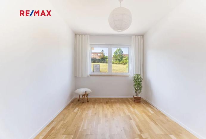 Prodej vícegeneračního domu, Bavoryně, 194 m2