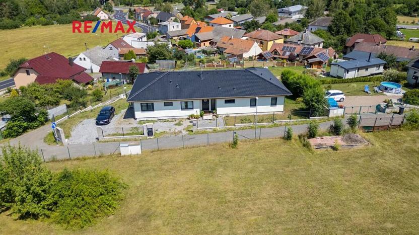 Prodej vícegeneračního domu, Bavoryně, 194 m2