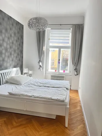 Pronájem bytu 2+kk, Praha - Žižkov, Blahníkova, 41 m2