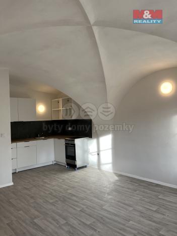 Pronájem bytu 1+kk, Jihlava, Brněnská, 40 m2