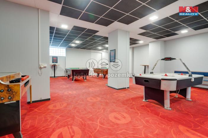 Prodej obchodního prostoru, Přerov, Husova, 670 m2