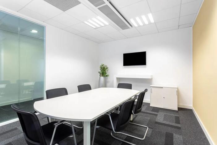 Pronájem kanceláře, Praha - Karlín, Rohanské nábřeží, 30 m2