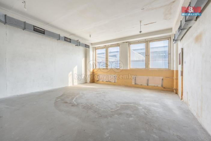 Pronájem skladu, Kladno, Buštěhradská, 18 m2