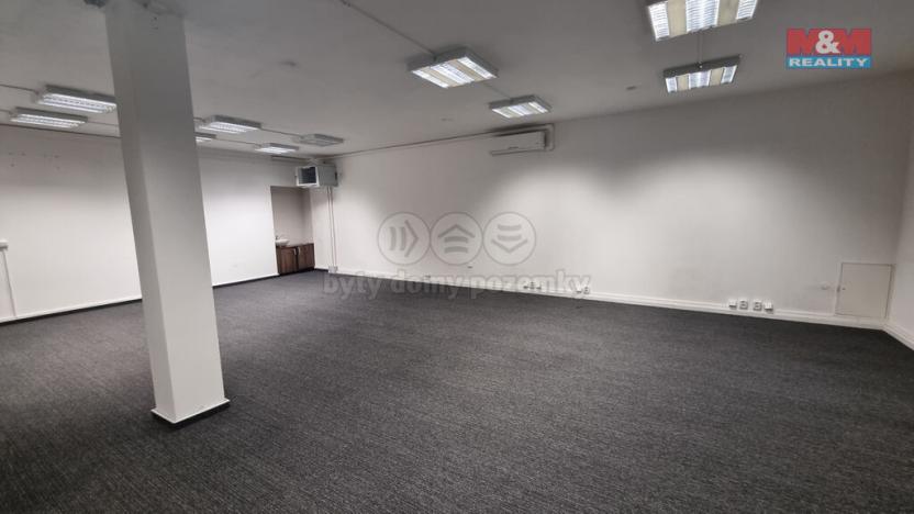 Pronájem kanceláře, Český Těšín, Ostravská, 271 m2
