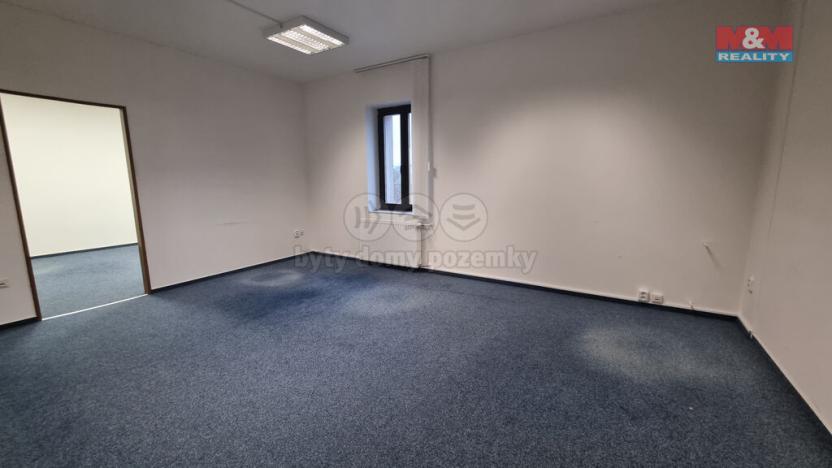 Pronájem kanceláře, Český Těšín, Ostravská, 271 m2