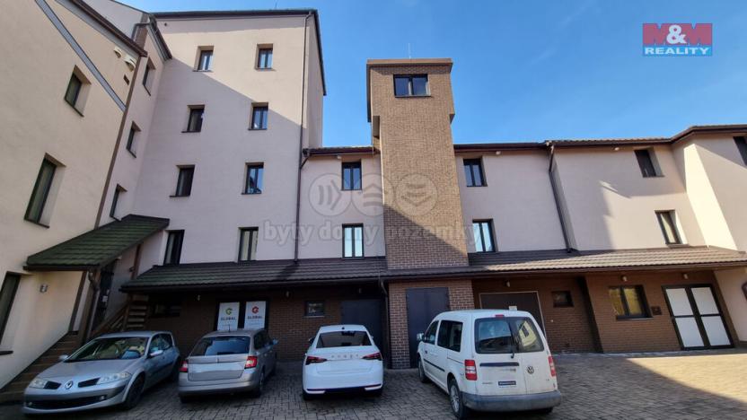 Pronájem kanceláře, Český Těšín, Ostravská, 271 m2