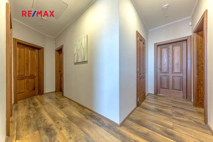 Prodej rodinného domu, Líbeznice, Nedvědova, 320 m2