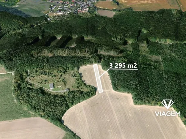 Prodej podílu pole, Vinařice, 1647 m2