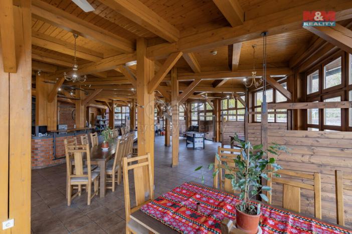 Prodej restaurace, Černotín, 2100 m2