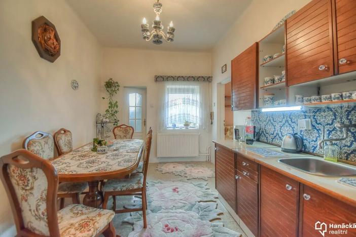 Prodej rodinného domu, Olomouc, Střední novosadská, 228 m2