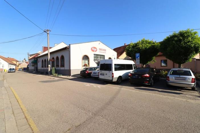 Pronájem obchodního prostoru, Pohořelice, Hybešova, 120 m2