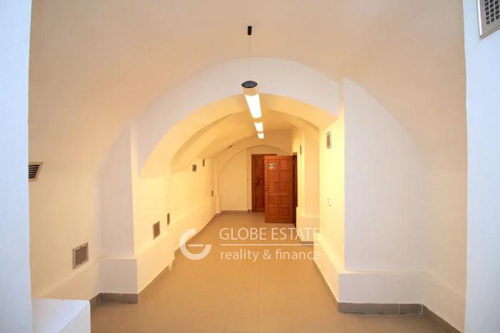 Prodej kanceláře, Jihlava, Masarykovo náměstí, 1141 m2