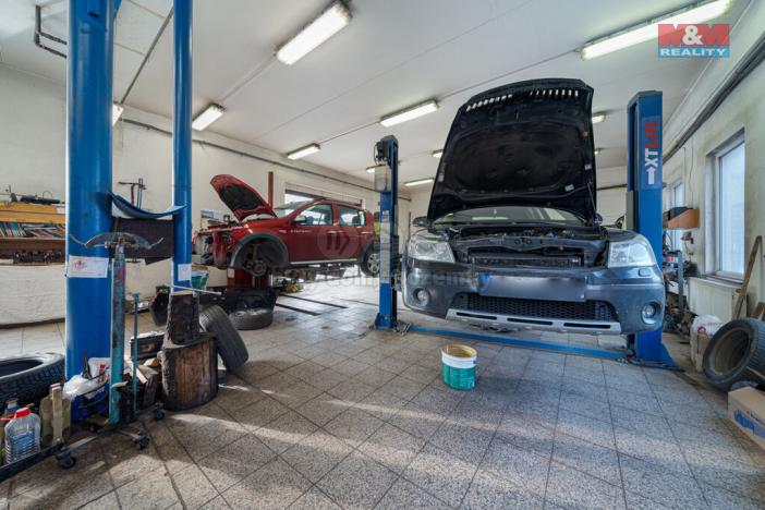 Prodej obchodního prostoru, Moravský Beroun, Dlouhá, 450 m2