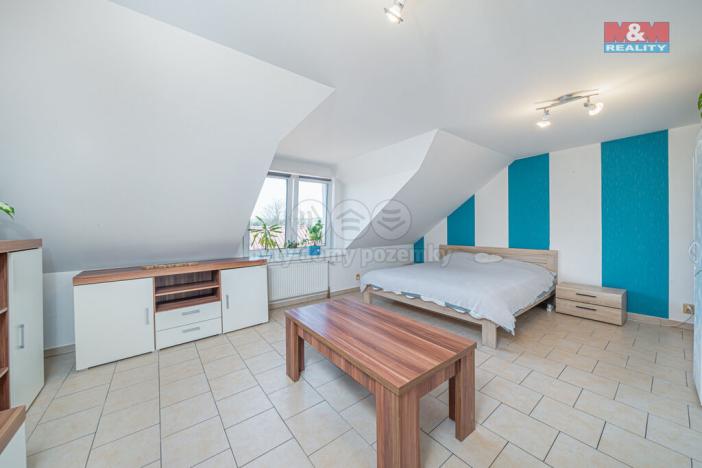 Prodej obchodního prostoru, Moravský Beroun, Dlouhá, 450 m2