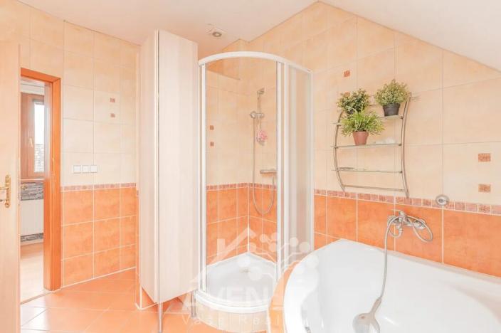 Prodej rodinného domu, Valašská Polanka, 415 m2