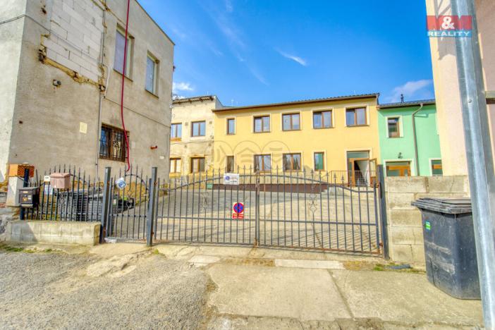 Pronájem bytu 1+kk, Kožlany, V Ouvoze, 10 m2