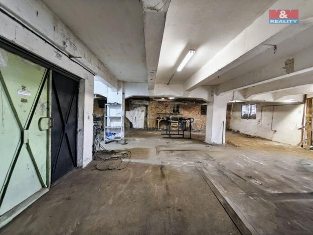 Pronájem výrobních prostor, Orlová - Poruba, Nádražní, 700 m2