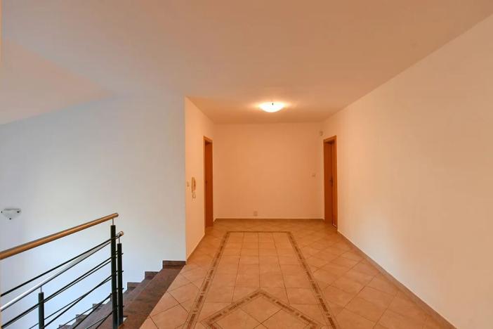 Prodej rodinného domu, Horoměřice, 350 m2