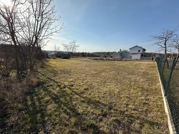 Prodej pozemku pro bydlení, Loučeň, 1320 m2