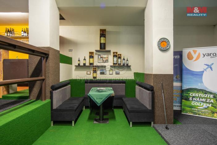 Pronájem obchodního prostoru, Pardubice - Bílé Předměstí, Dašická, 1230 m2