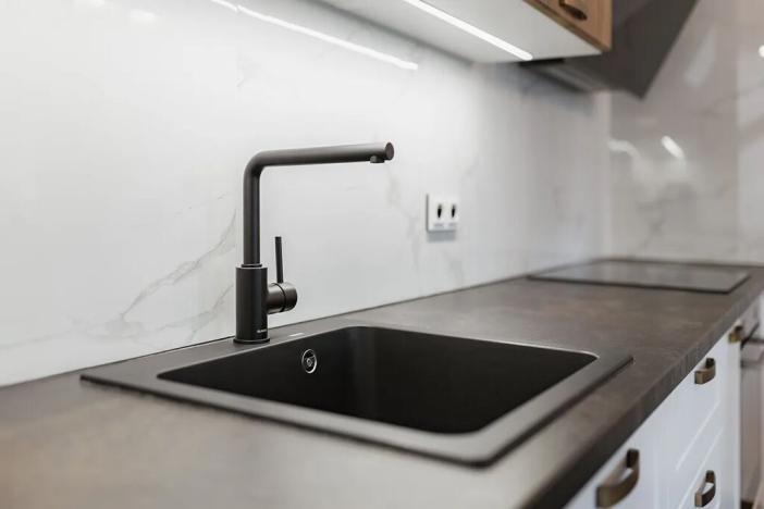 Prodej bytu 1+kk, Horní Planá, Náměstí, 39 m2