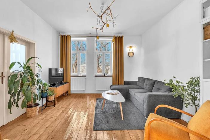 Prodej vícegeneračního domu, Velim, Palackého, 547 m2