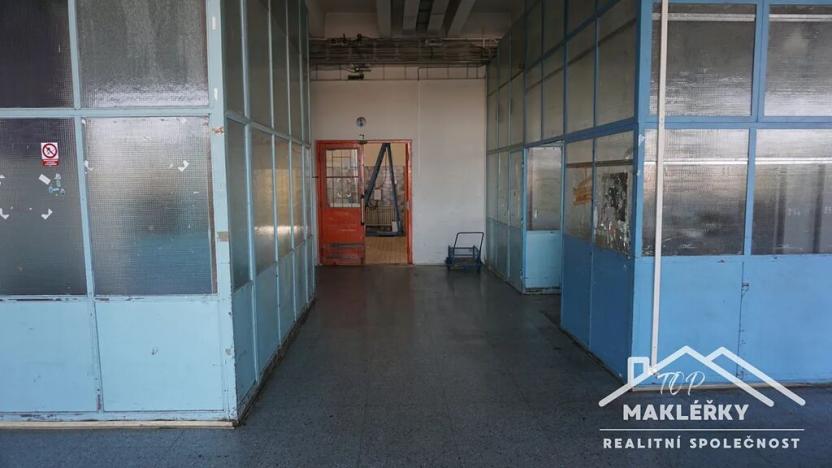 Pronájem skladu, Kolín, Havlíčkova, 1000 m2