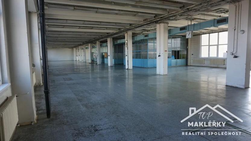 Pronájem skladu, Kolín, Havlíčkova, 1000 m2