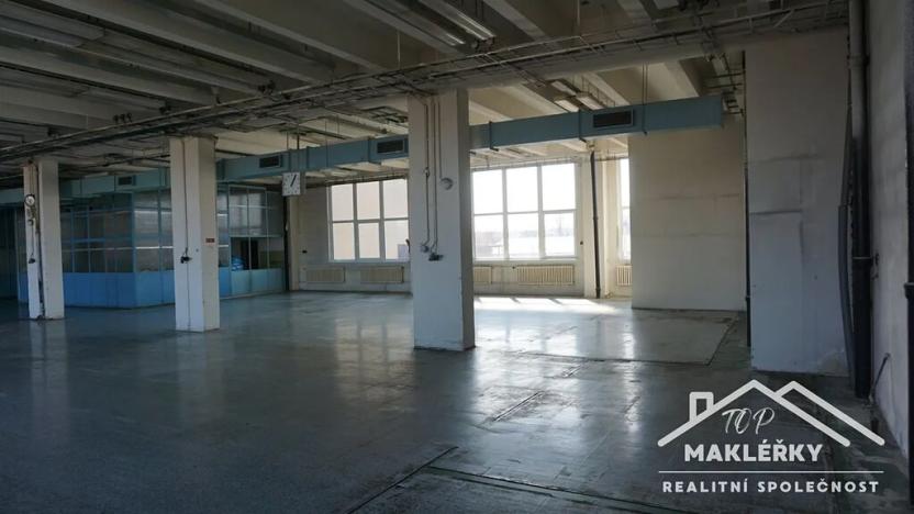 Pronájem skladu, Kolín, Havlíčkova, 1000 m2