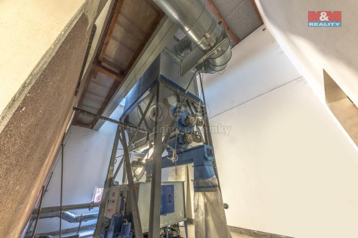 Pronájem výrobních prostor, Kolomuty, 519 m2