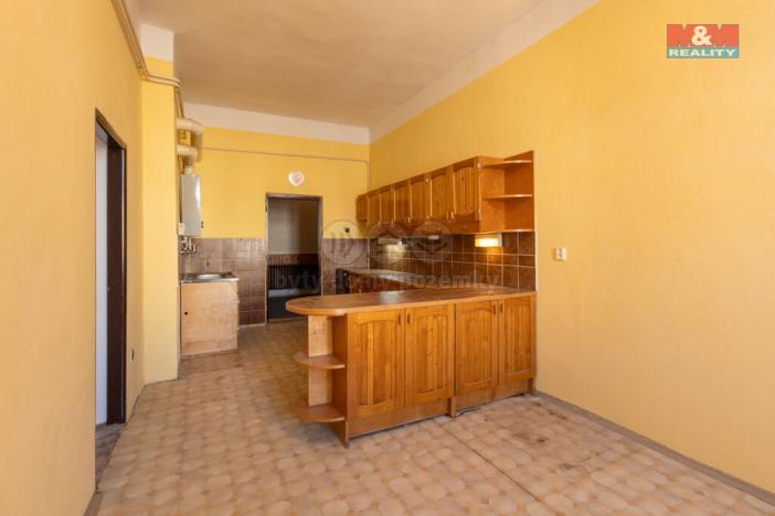 Prodej obchodního prostoru, Louny, Mírové náměstí, 1353 m2