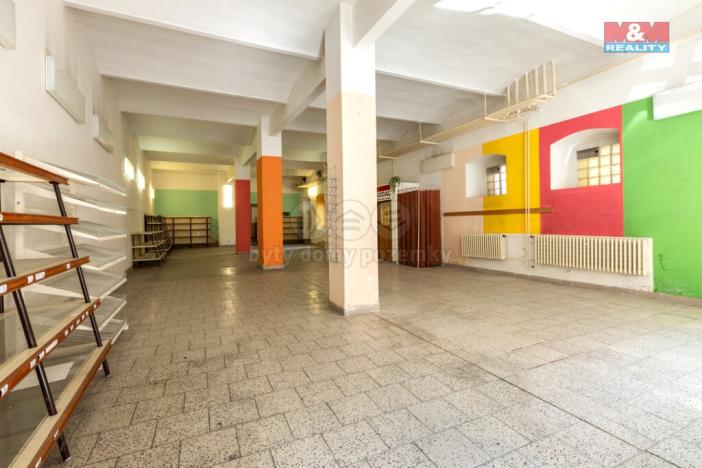 Prodej obchodního prostoru, Louny, Mírové náměstí, 1353 m2