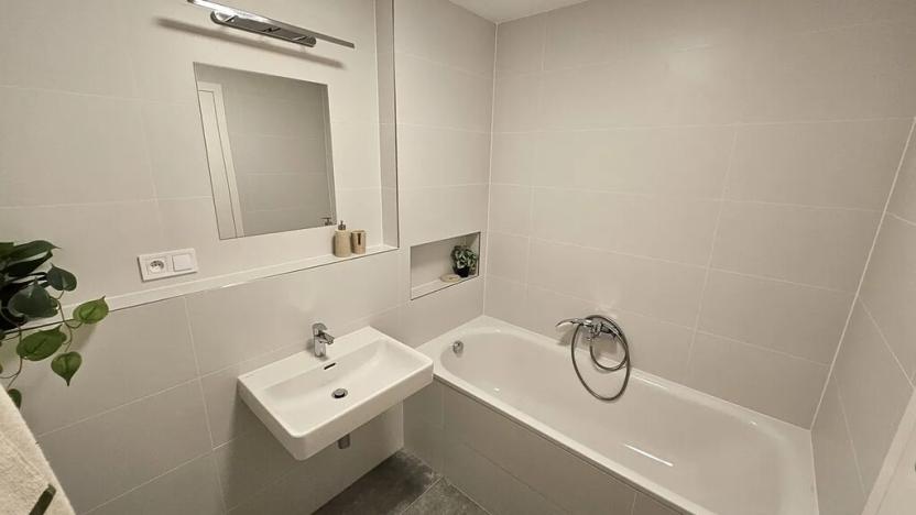 Prodej bytu 2+kk, Praha - Radlice, U Komína, 58 m2