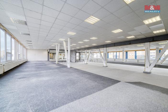 Pronájem obchodního prostoru, Plzeň - Lobzy, Revoluční, 635 m2