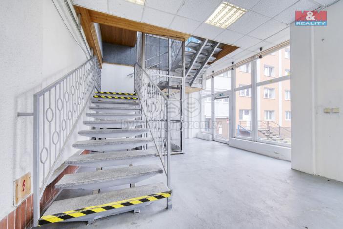 Pronájem obchodního prostoru, Plzeň - Lobzy, Revoluční, 635 m2