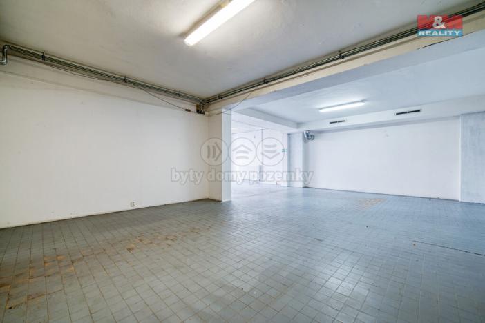 Pronájem obchodního prostoru, Plzeň - Lobzy, Revoluční, 635 m2