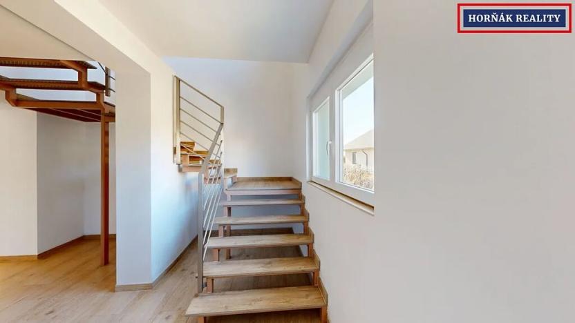 Pronájem bytu 1+kk, Škrdlovice, 32 m2