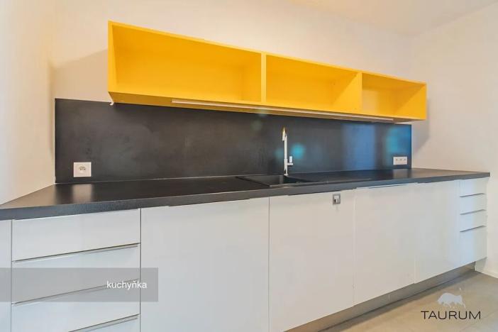 Prodej kanceláře, Praha - Košíře, Lerausova, 92 m2